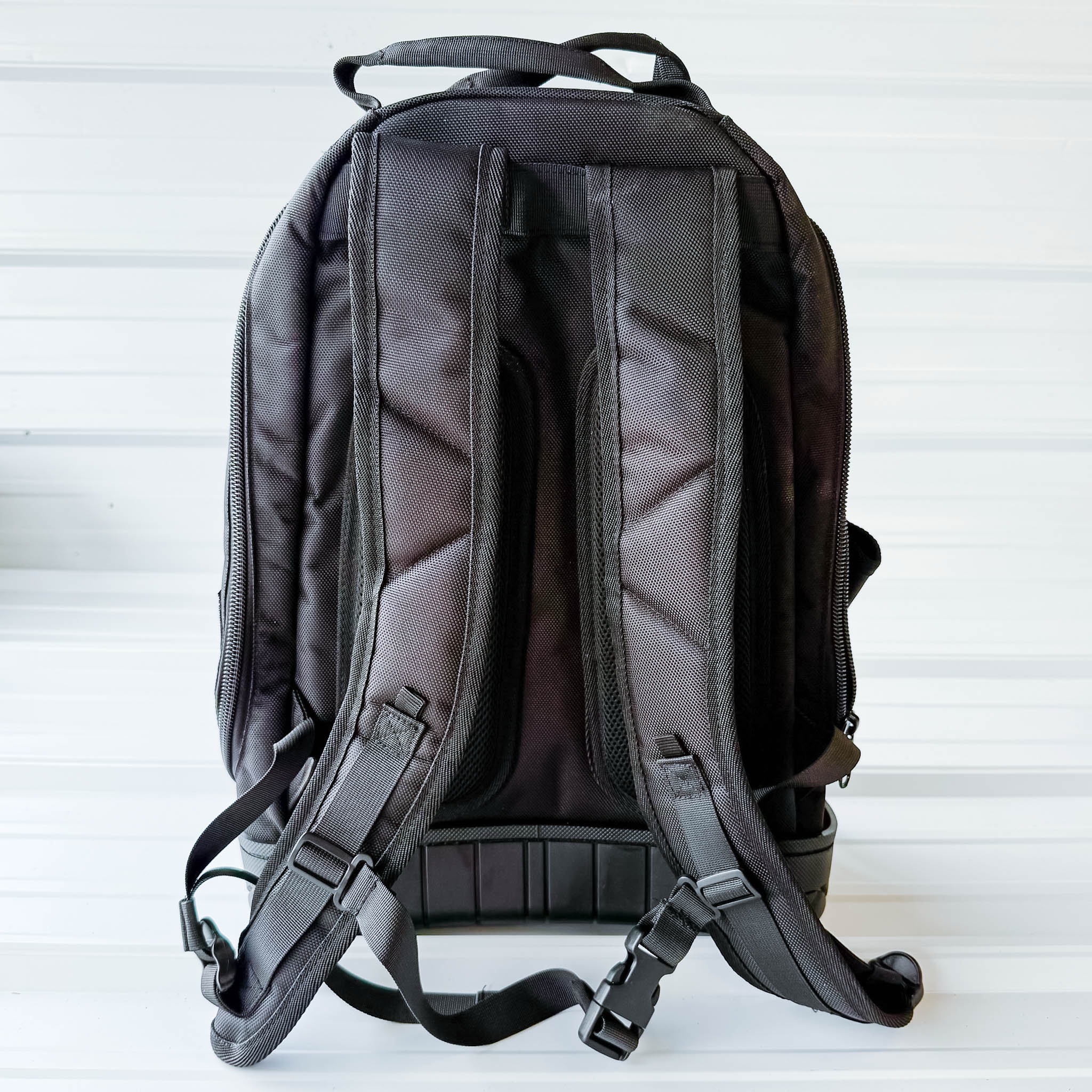 Clipper Backpack - Image 2
